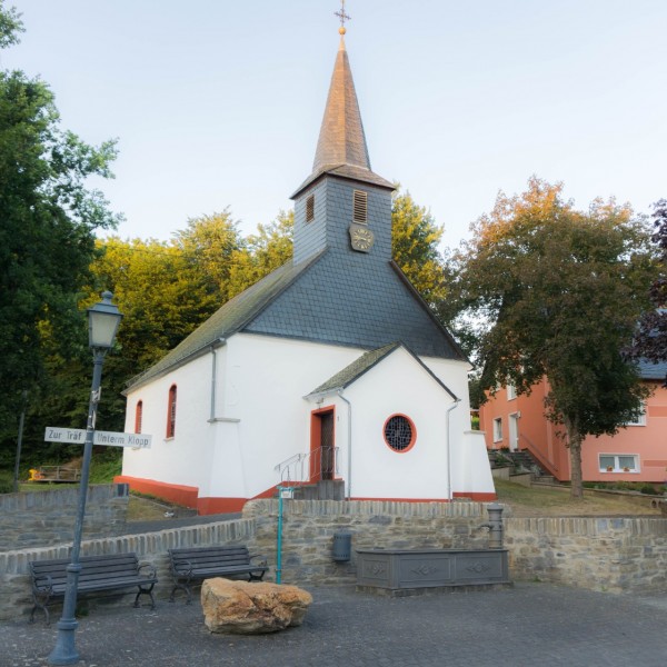 06.08.2020 - Fertig :-) - eine Aufwertung für Kapelle und Ortsmitte