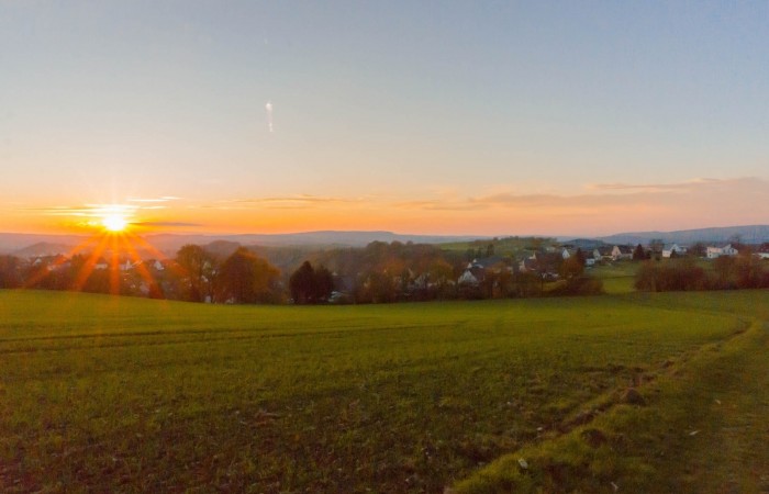 Sonnenuntergang im November auf dem Gitzenflur (Foto: Marco Thees, Hoxel), veröffentlicht am 15.11.2020 